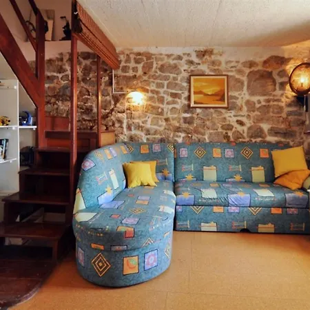Old, Stone 2 Floor House Above The Sea-najka Apartment *