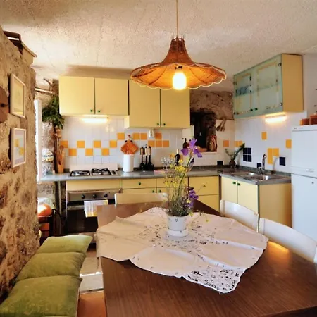 Old, Stone 2 Floor House Above The Sea-najka Apartment Pisak