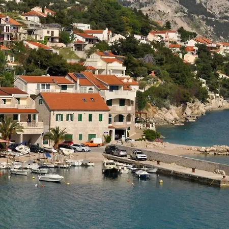 Old, Stone 2 Floor House Above The Sea-najka Apartment Pisak