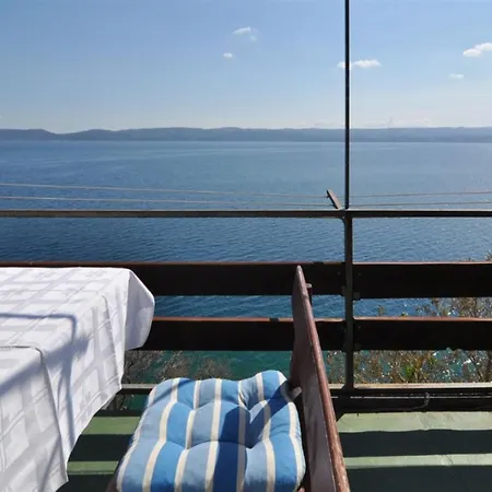Old, Stone 2 Floor House Above The Sea-najka * Pisak