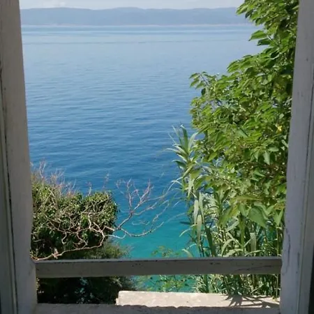 Old, Stone 2 Floor House Above The Sea-najka